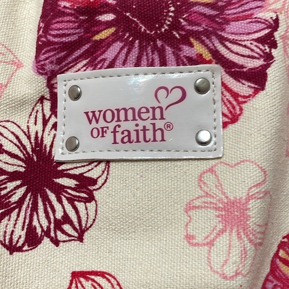 Women of Faith Floral Tote Bag with Pink and Orange Flowers - Picture 3 of 9